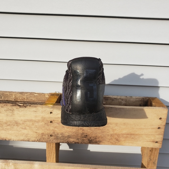 James harden basketball shoes - Picture 3 of 4